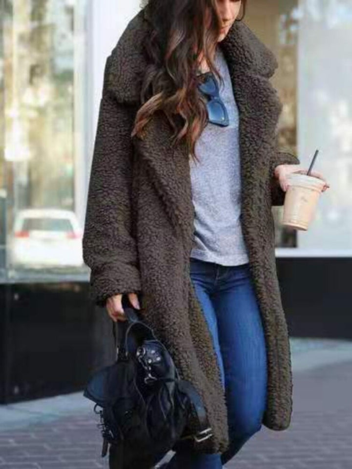 Martha | Kuschelige Teddyjacke mit breitem Revers