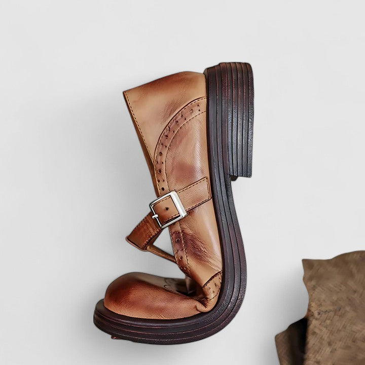 Anna-Kathrin | Klassische Richelieu-Schuhe mit Riemen