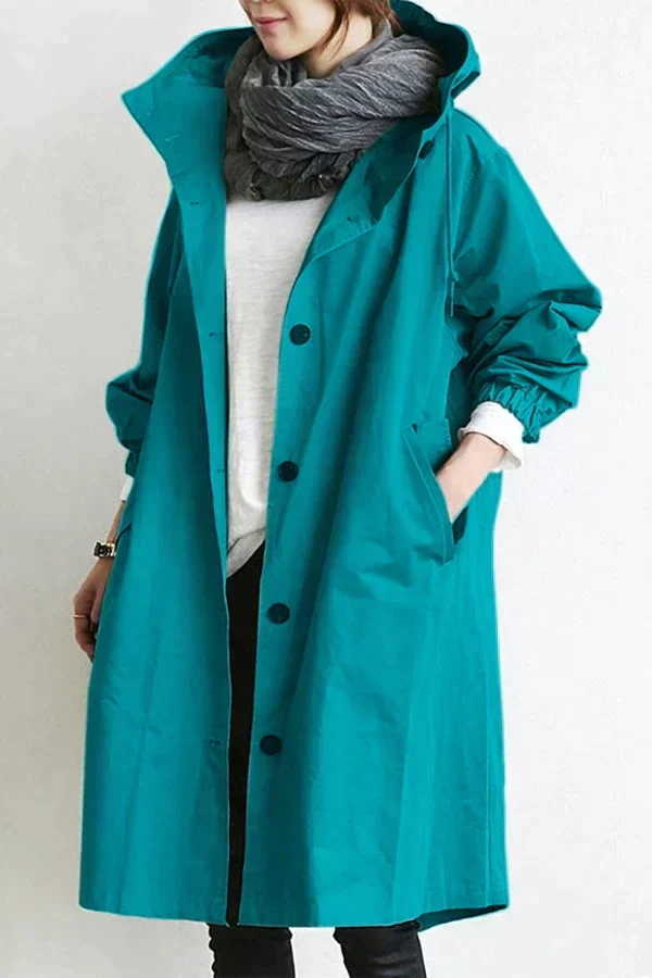 Ingeborg | Regenjacke mit Knopfleiste und verstellbarer Kapuze