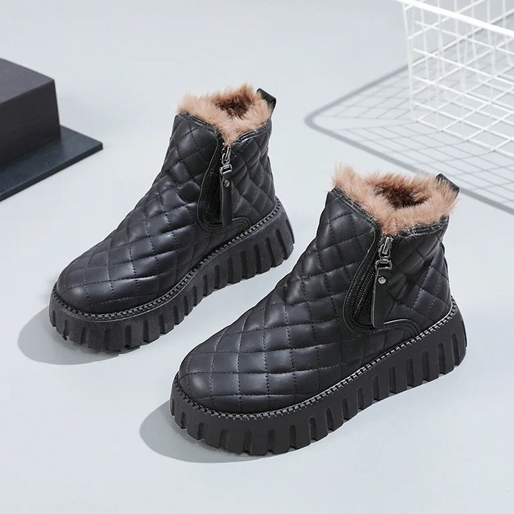 Franziska | Gefütterte Stiefel mit Reißverschluss und wattiertem Design