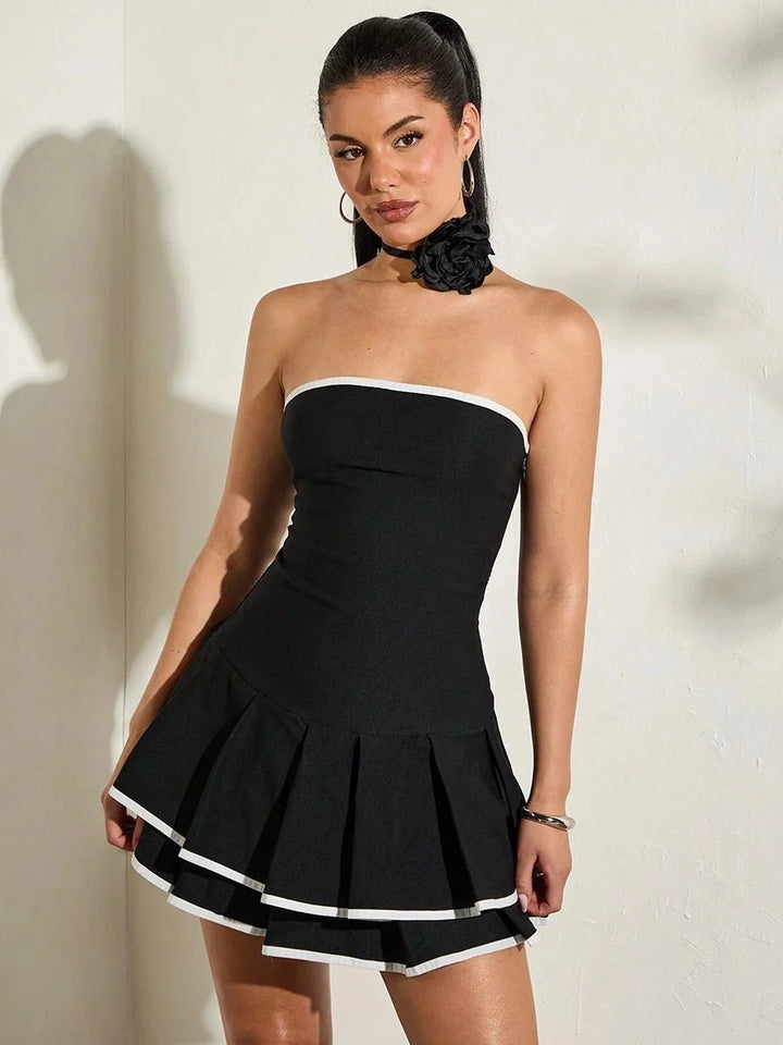 Amalia | Ärmelloses Kleid in Schwarz