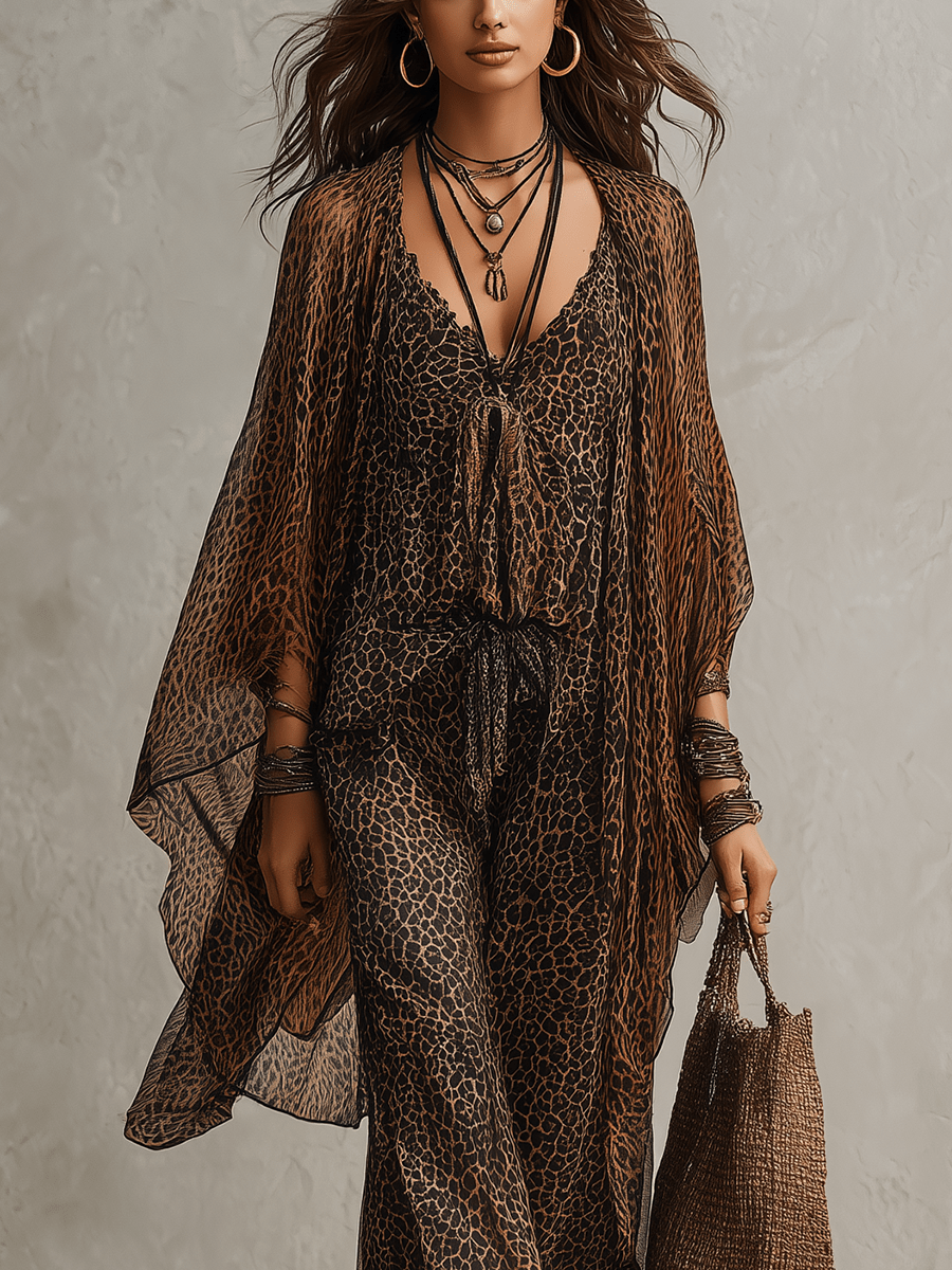 Xenia | Fließendes Dreiteiler-Set mit Leo-Print im Boho-Stil