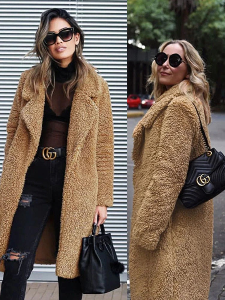 Martha | Kuschelige Teddyjacke mit breitem Revers