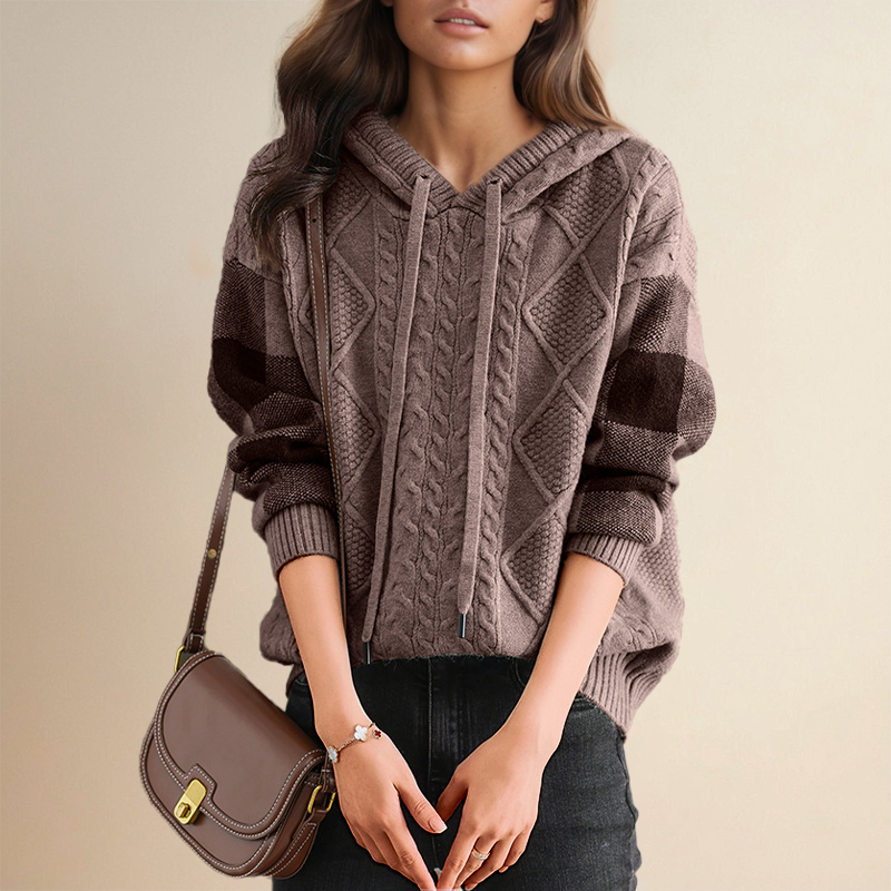 Elsa-Hilde | Strickpullover mit geometrischem Muster und Kapuze