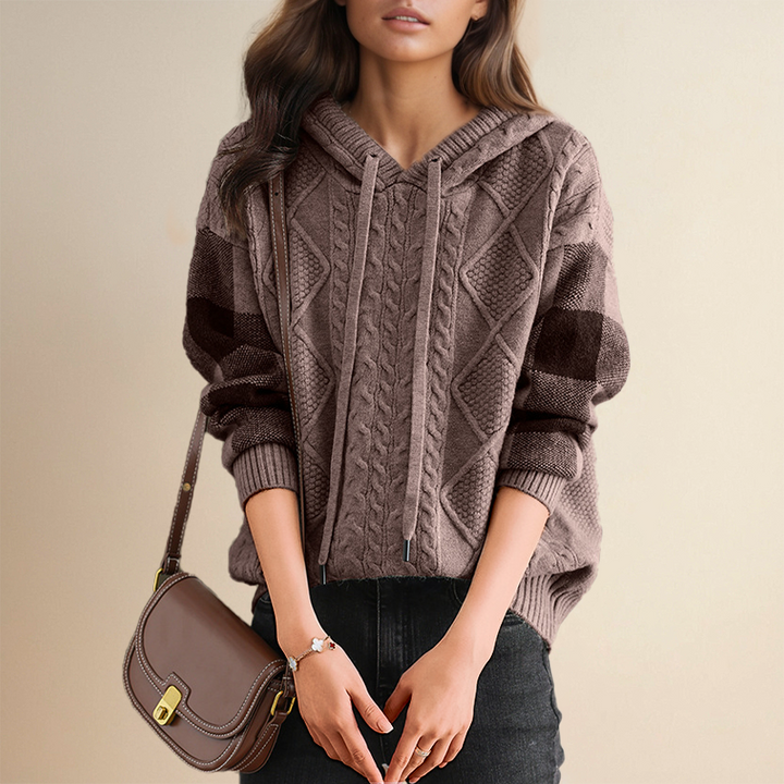 Elsa-Hilde | Strickpullover mit geometrischem Muster und Kapuze