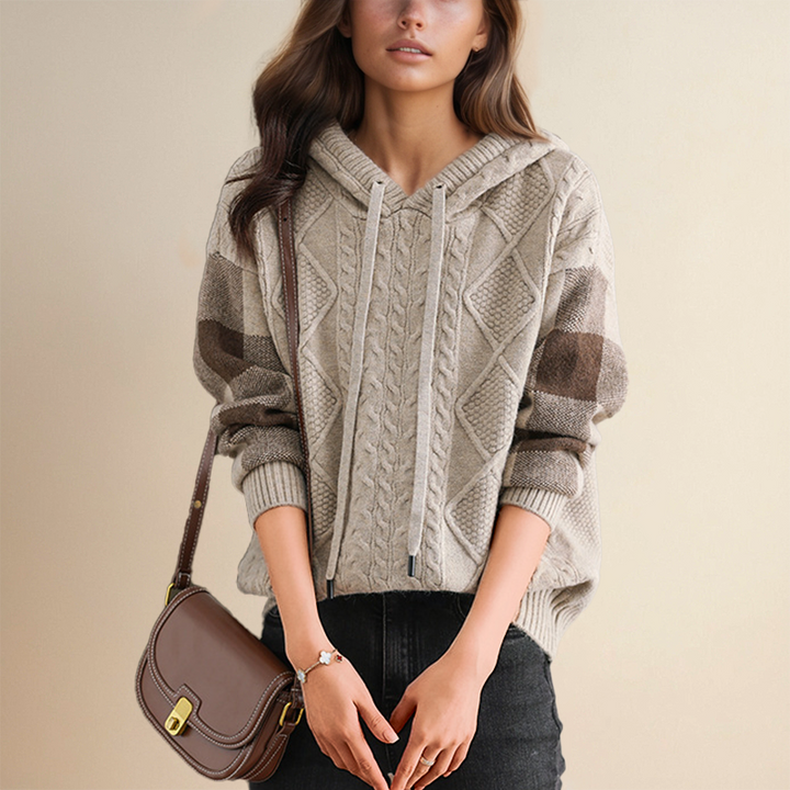 Elsa-Hilde | Strickpullover mit geometrischem Muster und Kapuze