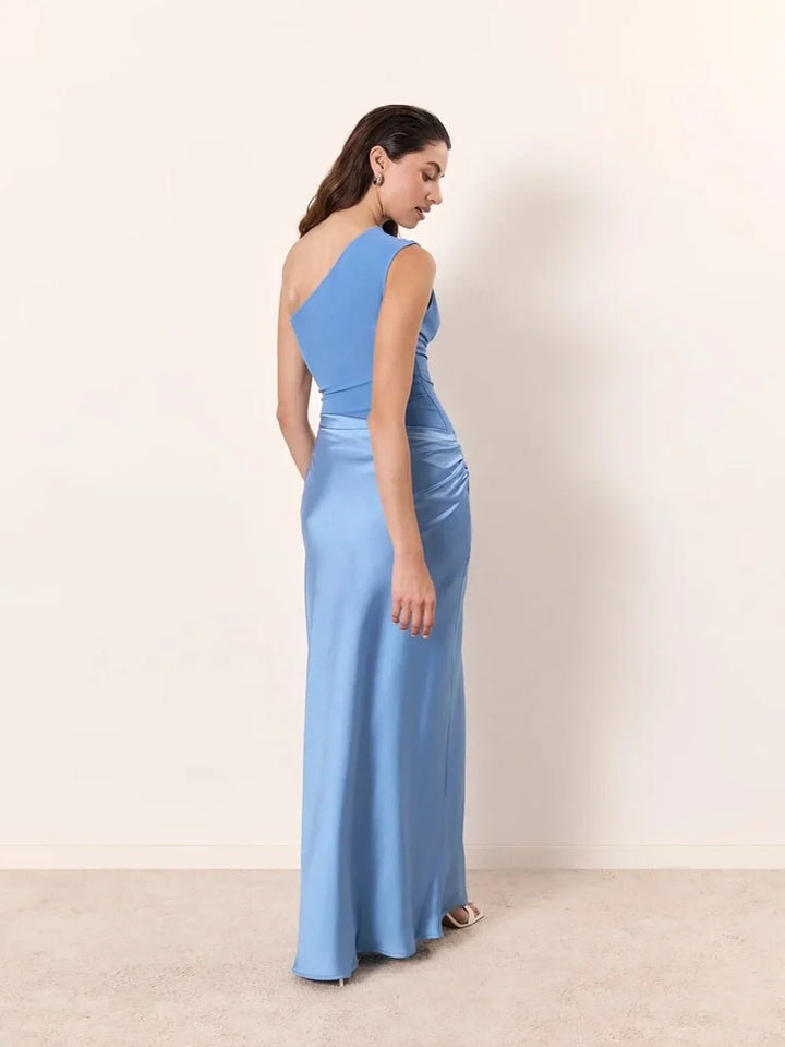 Emilia | Satin-Kleid in Wickeloptik mit Plisseefalten