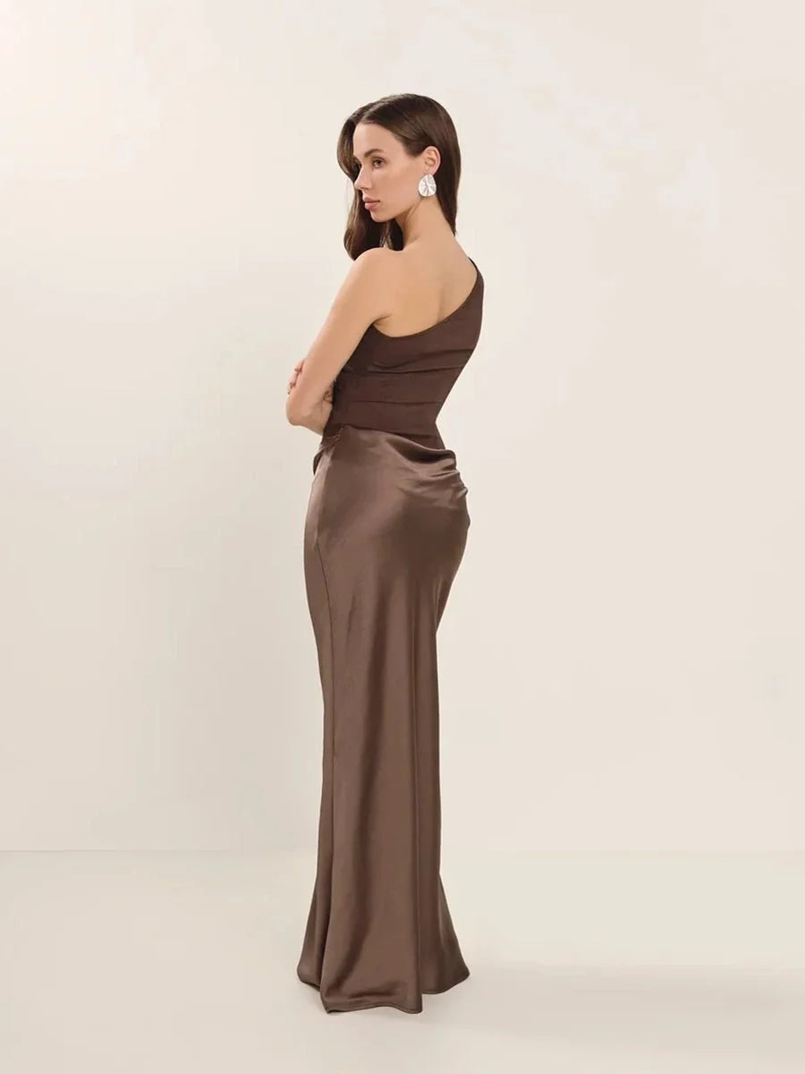 Emilia | Satin-Kleid in Wickeloptik mit Plisseefalten