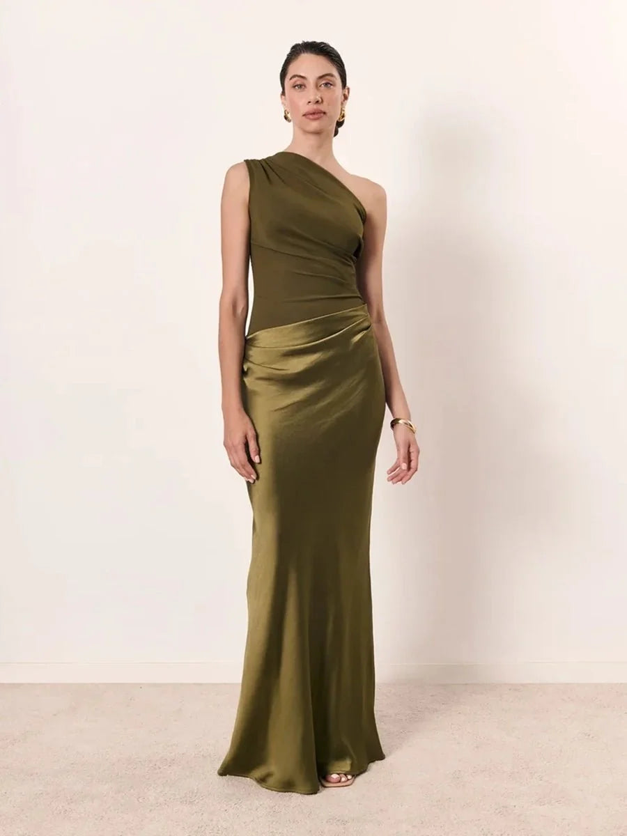 Emilia | Satin-Kleid in Wickeloptik mit Plisseefalten