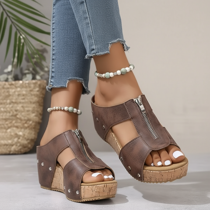 Gigi | Stylische Keilsandale mit Komfort-Sohle