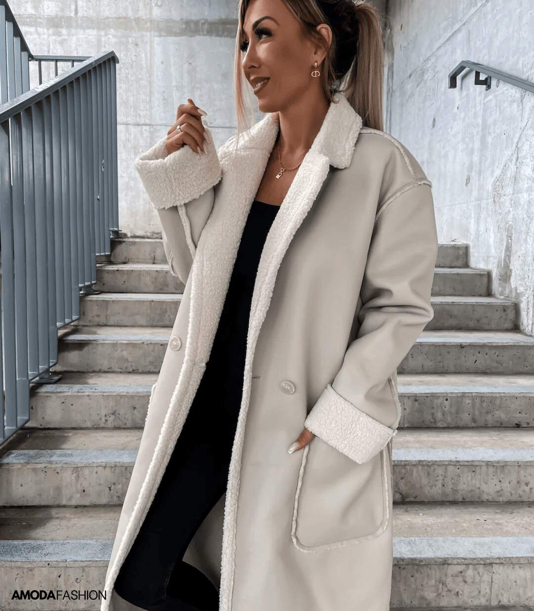 Anne-Maria | Lange Winterjacke aus Leder mit weichem Fleece und Gürtel