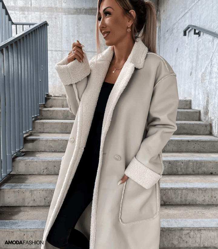 Anne-Maria | Lange Winterjacke aus Leder mit weichem Fleece und Gürtel