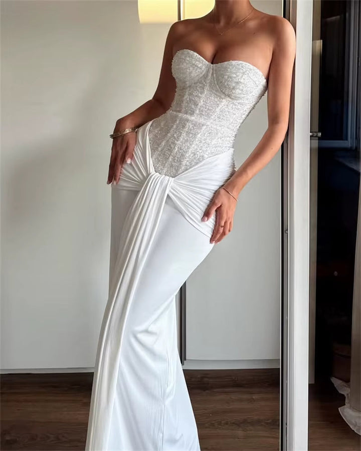 Ortrun | Trägerkleid in Satin-Optik mit V-Ausschnitt