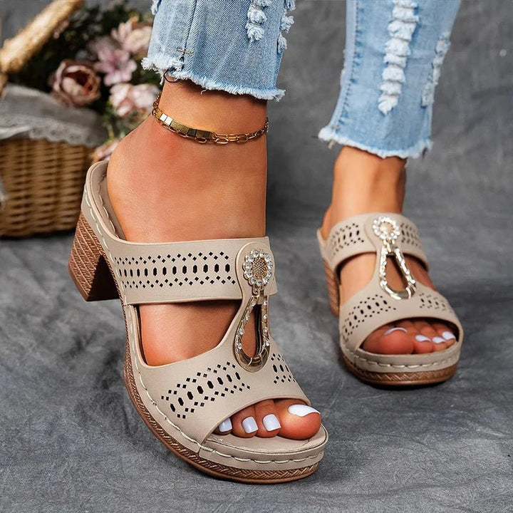 Nora | Orthopädische Sandale für Damen