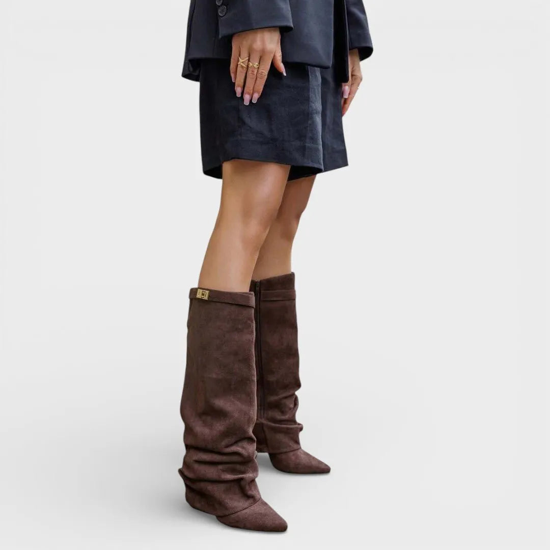 Hadwig | Hohe Stiefel in Lederoptik mit Blockabsatz
