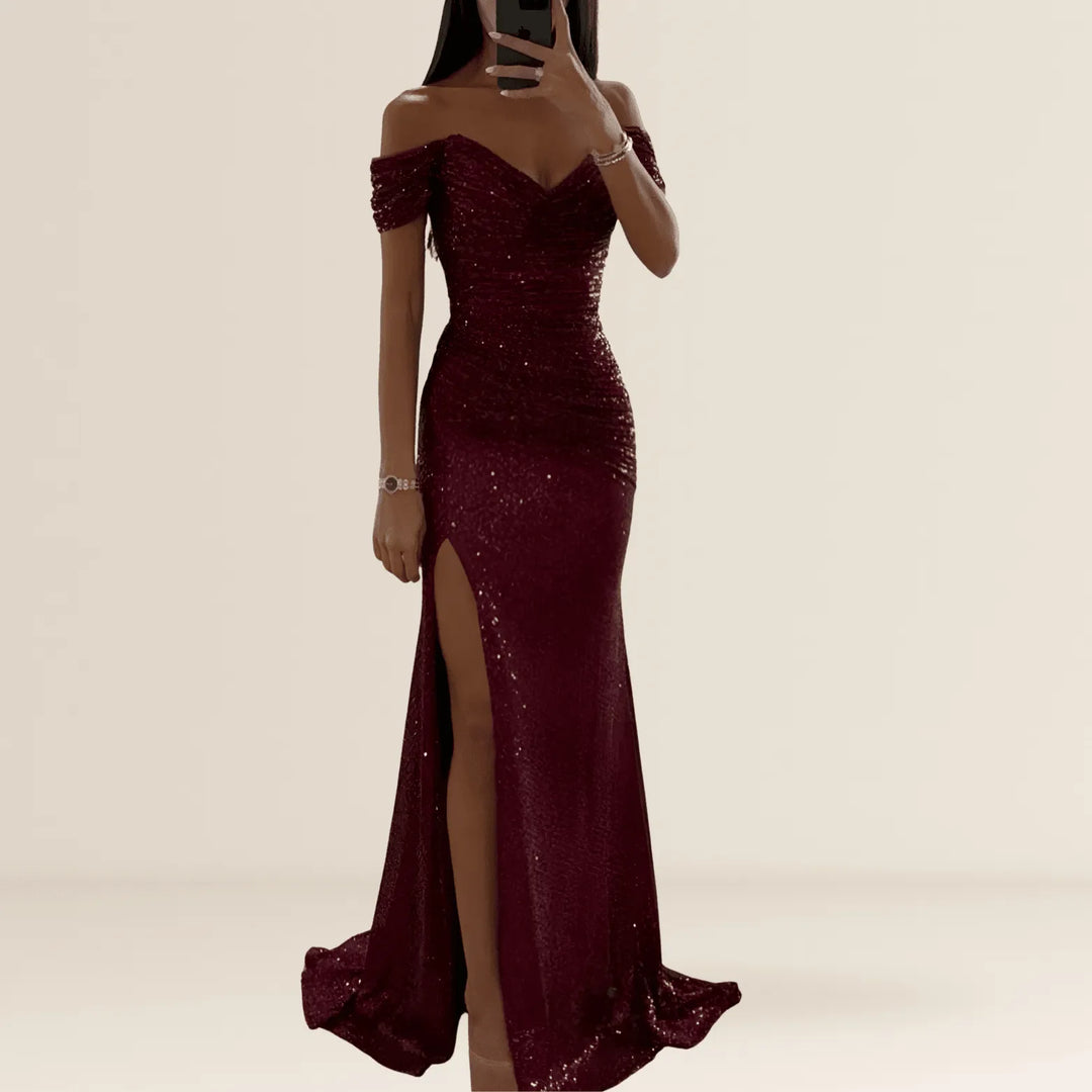 Irmhild | Off-Shoulder-Maxikleid mit Pailletten und Beinschlitz