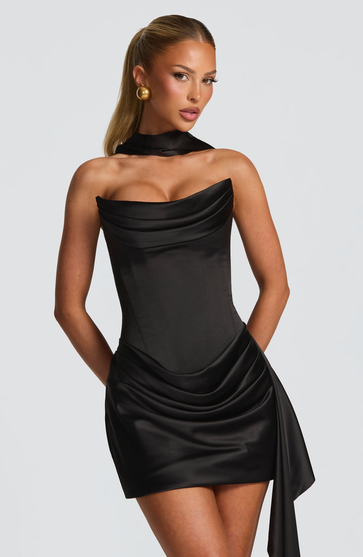 Roswitha | Satin-Minikleid mit Wasserfallausschnitt