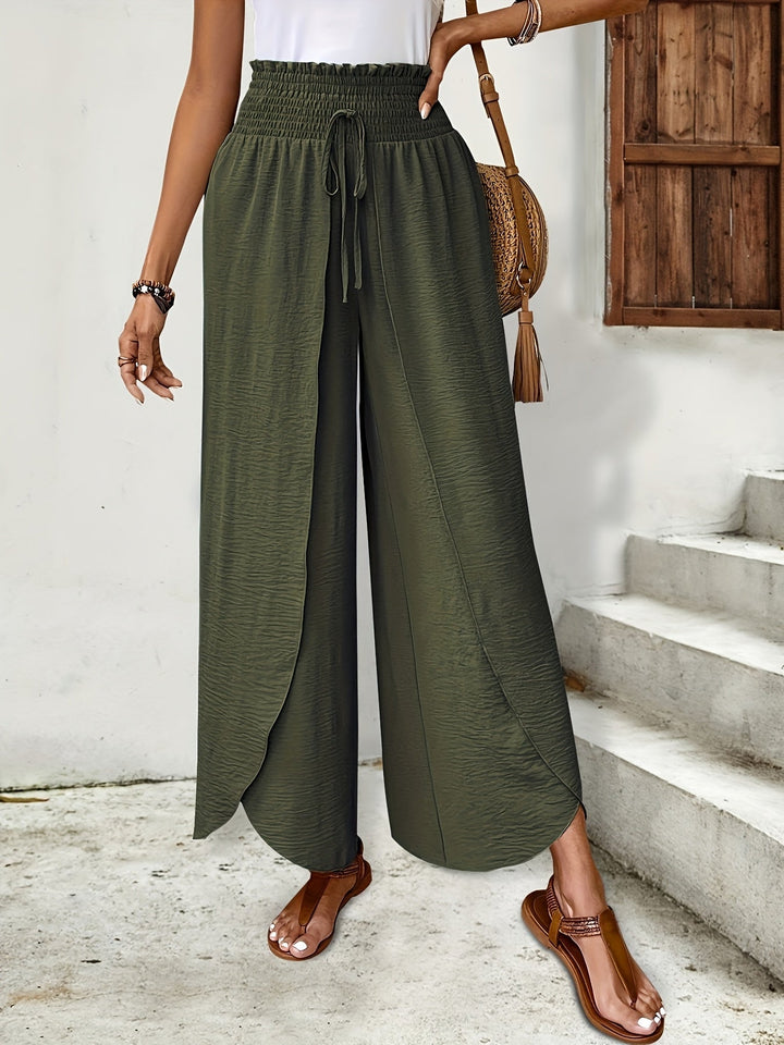 Rieke | Luftige Sommerhose mit Smok-Taille und Schlitzsaum